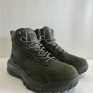 Vans MTE Crestline Waterproof Shoe Grape Leaf Green Boots Mens Size 6.5 Green